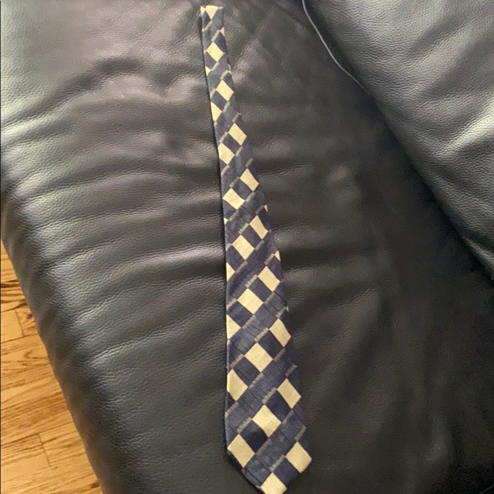 tie
